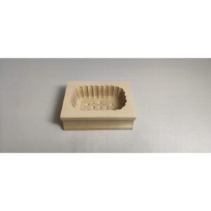 Stampo per il burro forellato